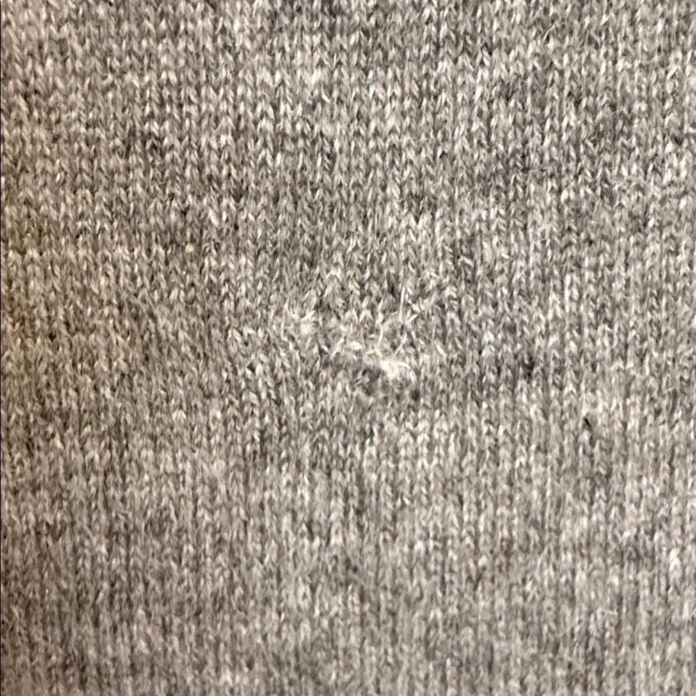 Ann Taylor Cashmere Gray V-Neck Sweater Scalloped Trim Small